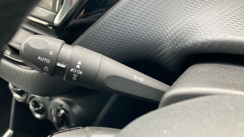Peugeot 2008 1.2 PureTech Active 5dr Petrol Estate